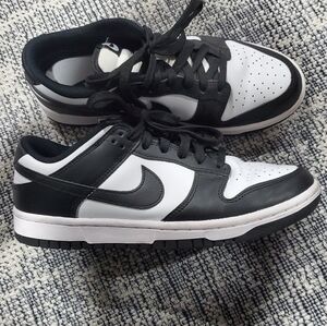 Nike Panda Low Dunks Women Size 7.5